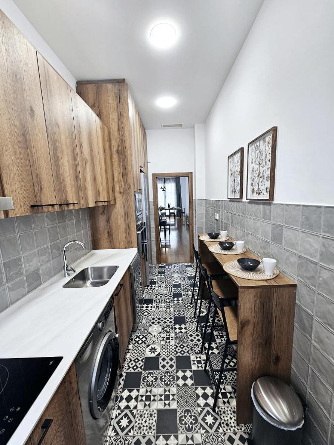 Charlot Center Apartment II Аликанте Экстерьер фото