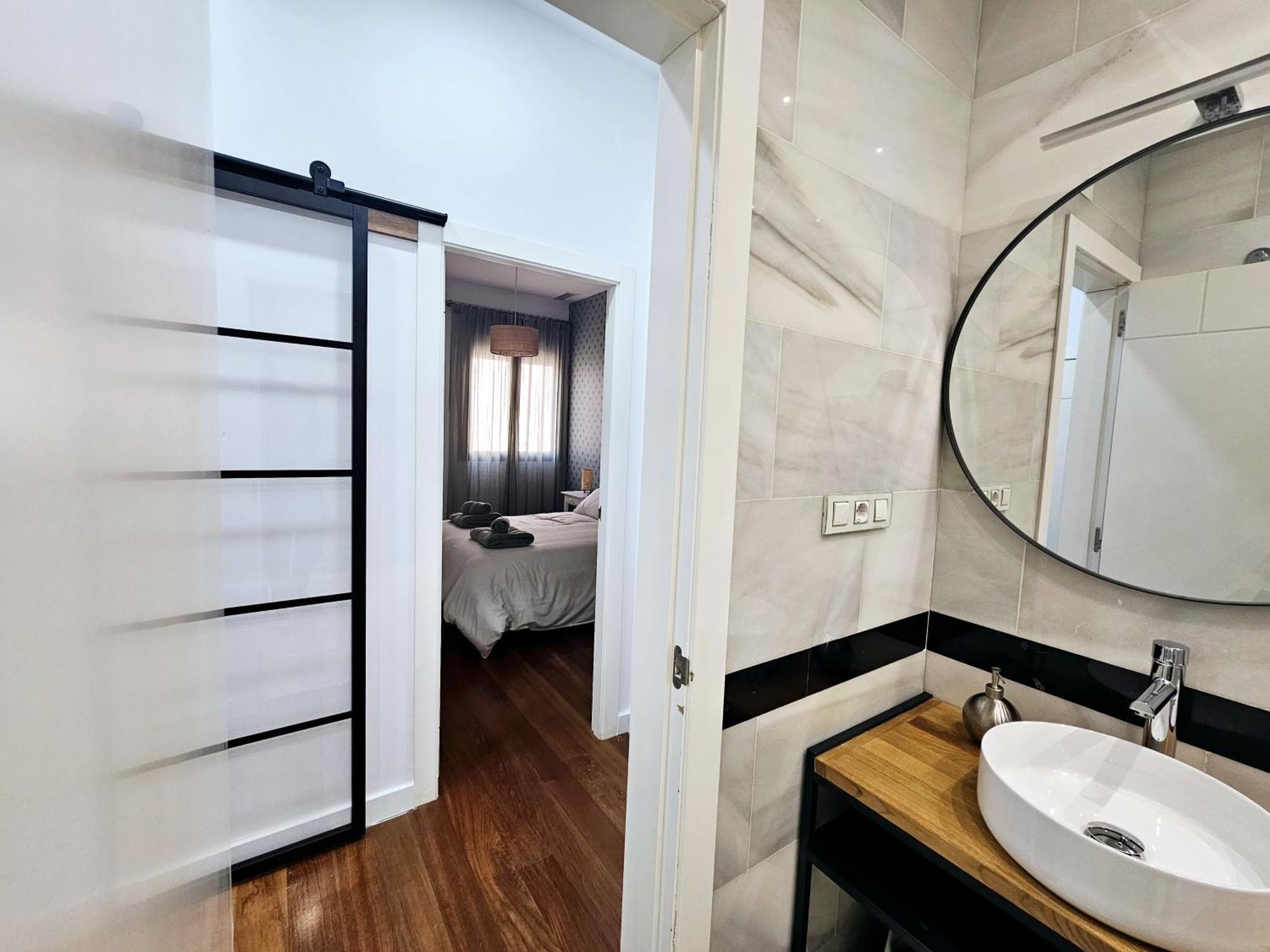 Charlot Center Apartment II Аликанте Экстерьер фото